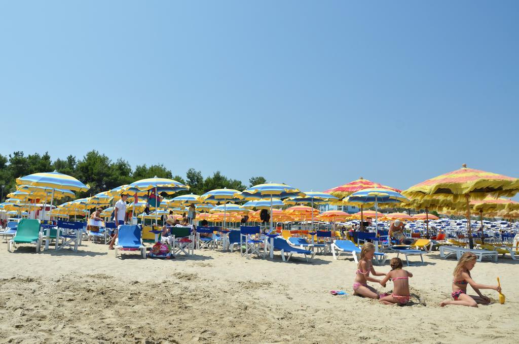 Hotel Prestige Montesilvano Marina Esterno foto