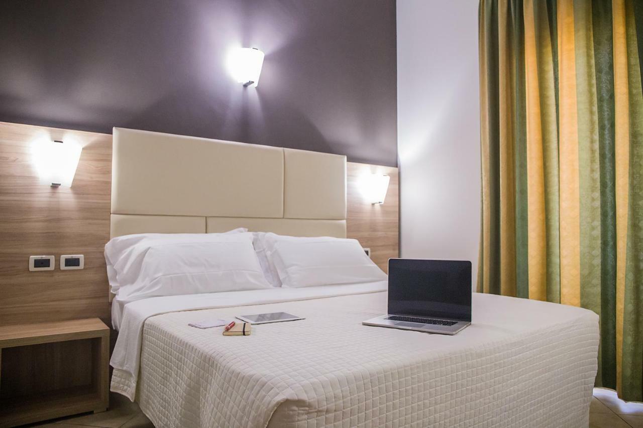 Hotel Prestige Montesilvano Marina Esterno foto
